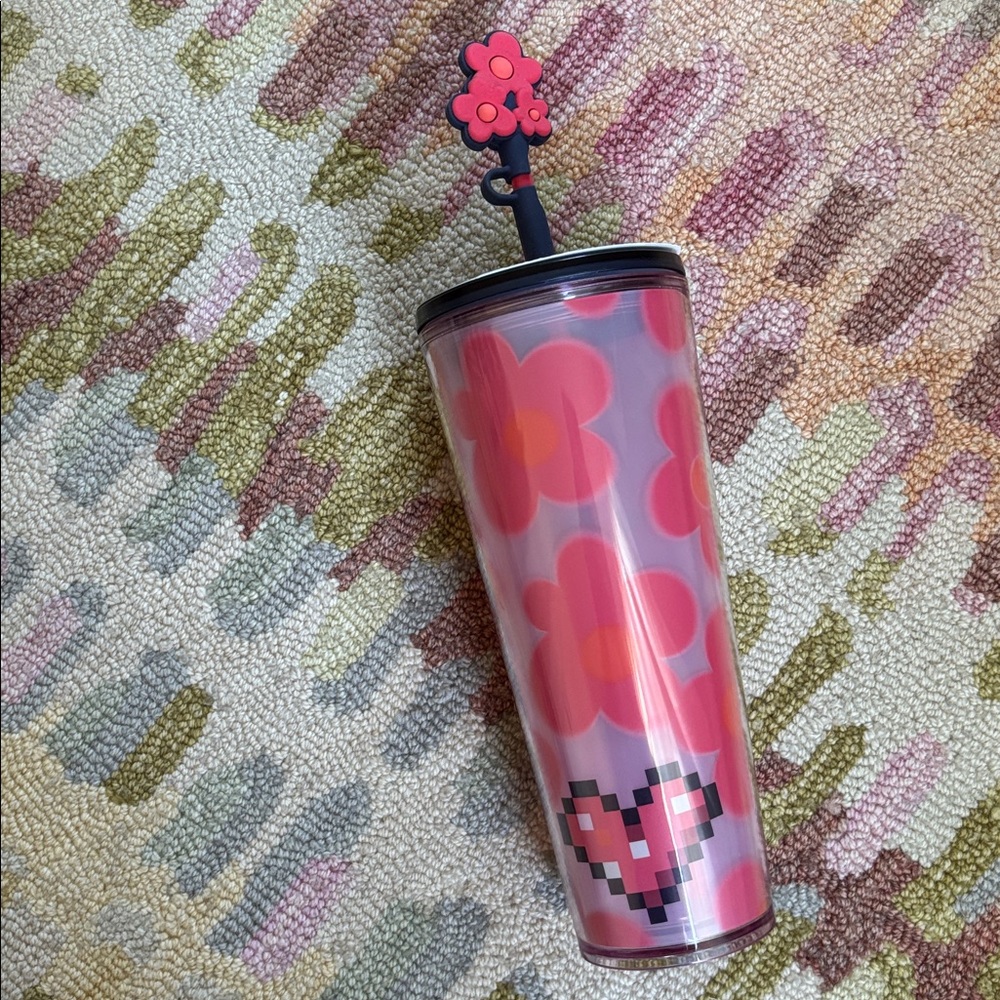 💕Valentine’s Day Starbucks NWT Flower Power Pixelated Heart Tumbler Straw Topper